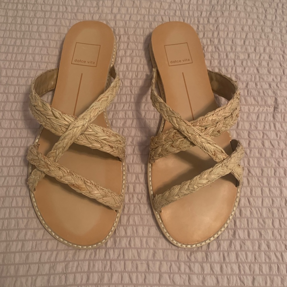Dolce Vita Nebi Sandals- Size 9